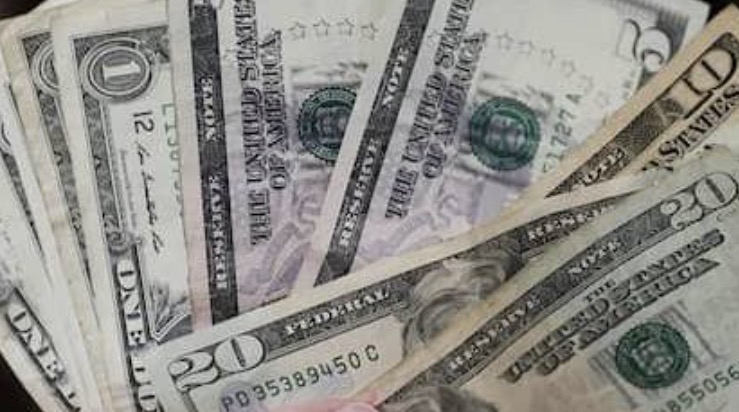 Según Valora Analitik el dólar en Colombia podría caer hasta $2.800